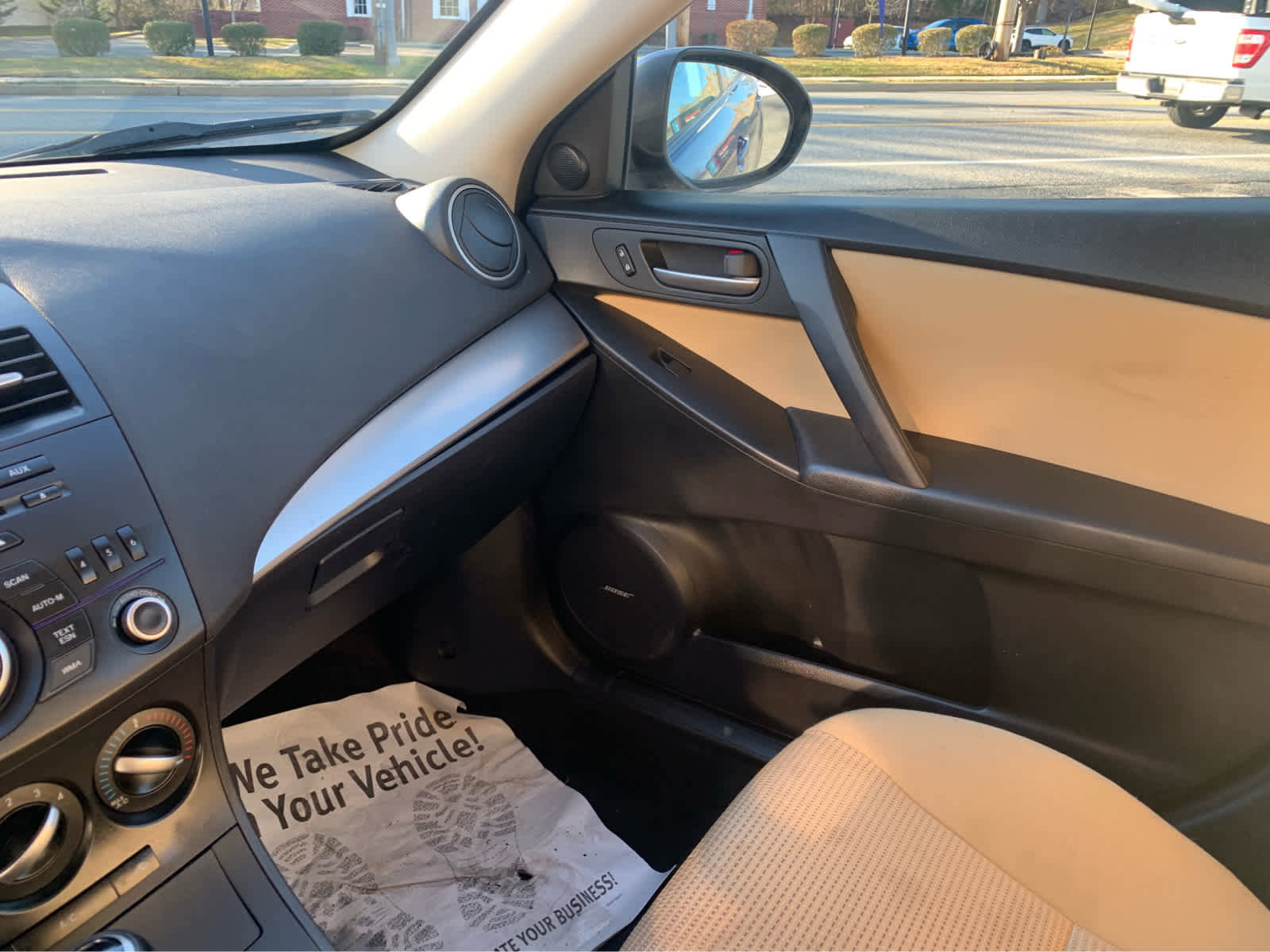 Used 2012 MAZDA MAZDA3 i Touring image 21