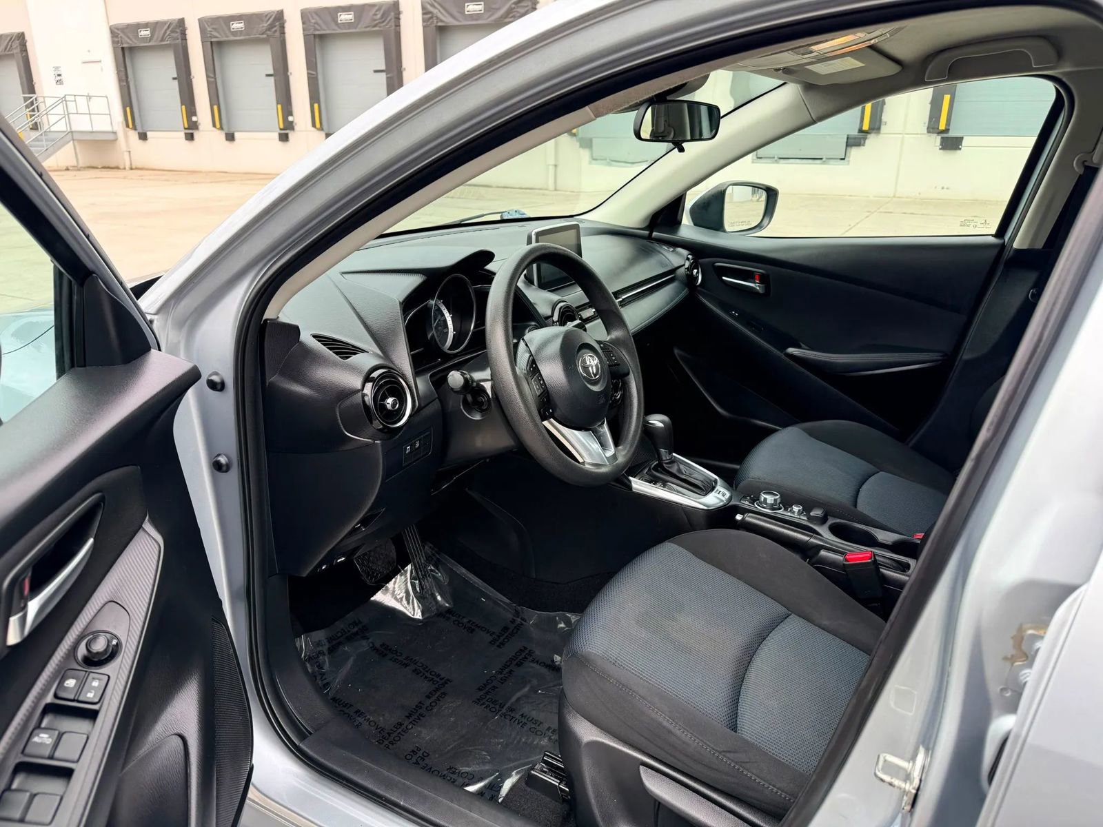 Used 2017 Toyota Yaris iA FWD image 9