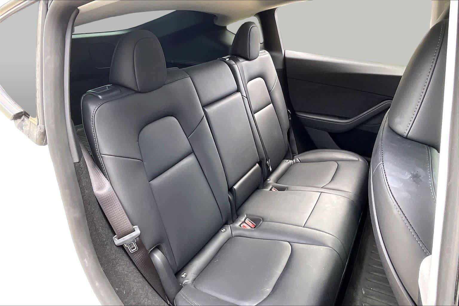 Used 2023 Tesla Model Y AWD image 17