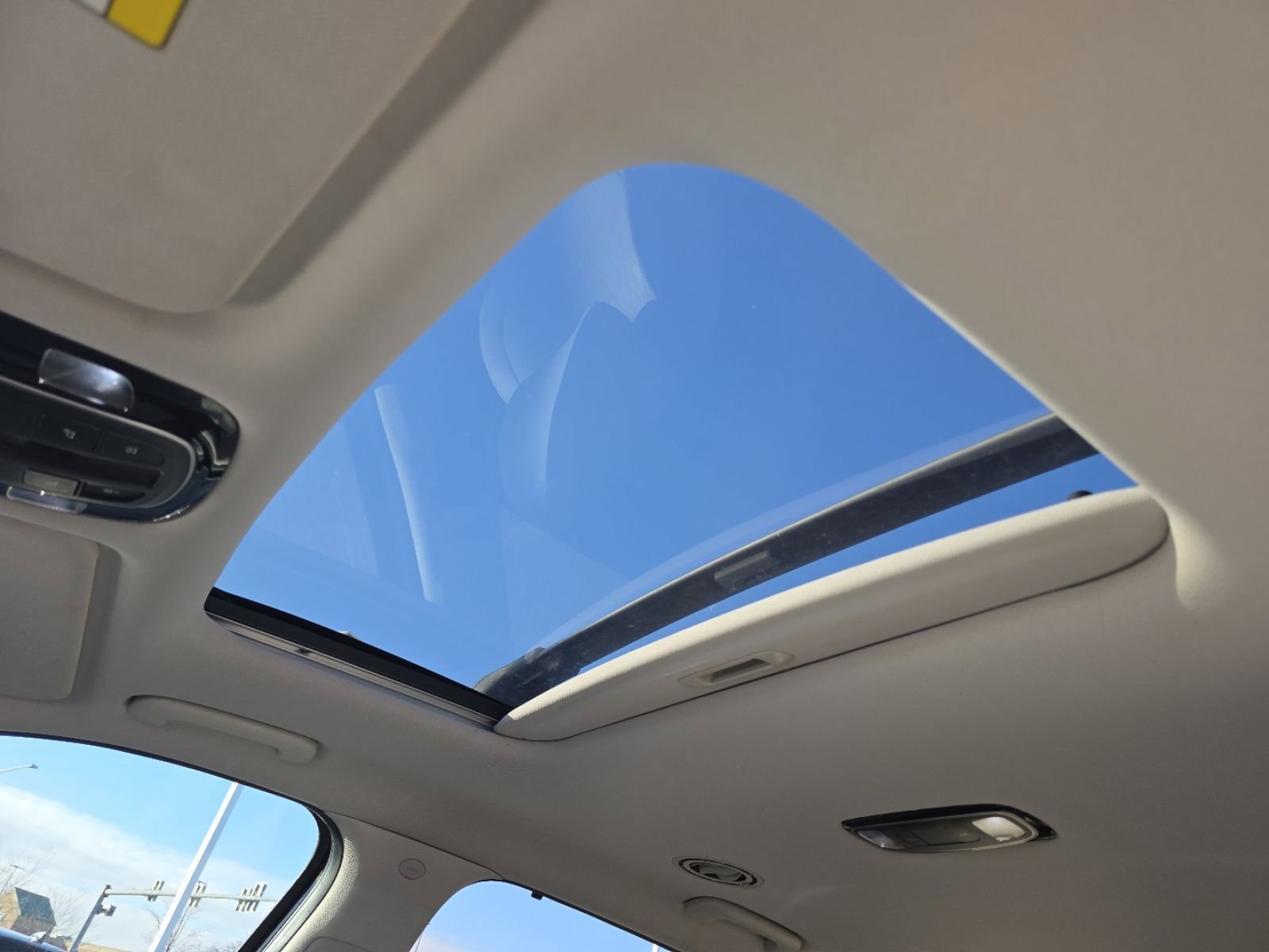 Used 2021 Hyundai Palisade SEL w/ Premium Package image 4