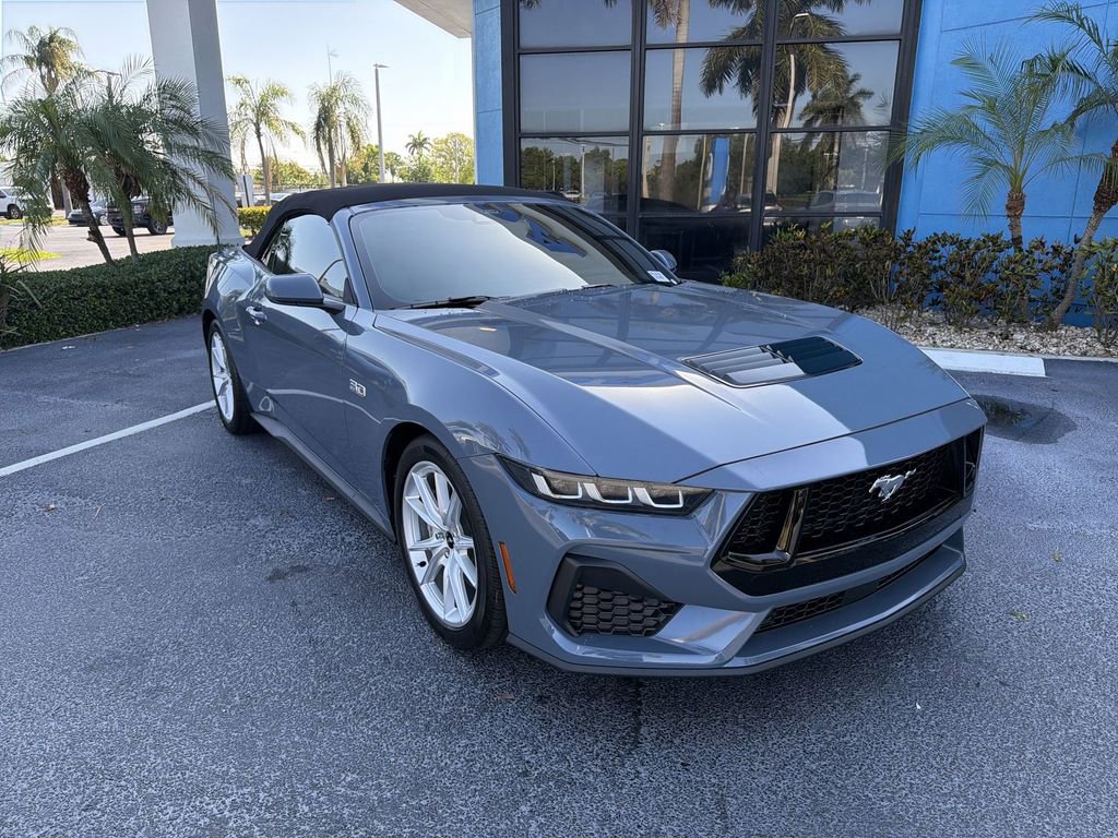 Used 2024 Ford Mustang GT Premium RWD image 2
