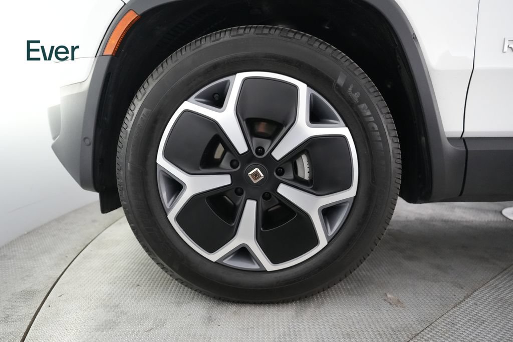 Used 2024 Rivian R1S Adventure AWD/4WD image 19