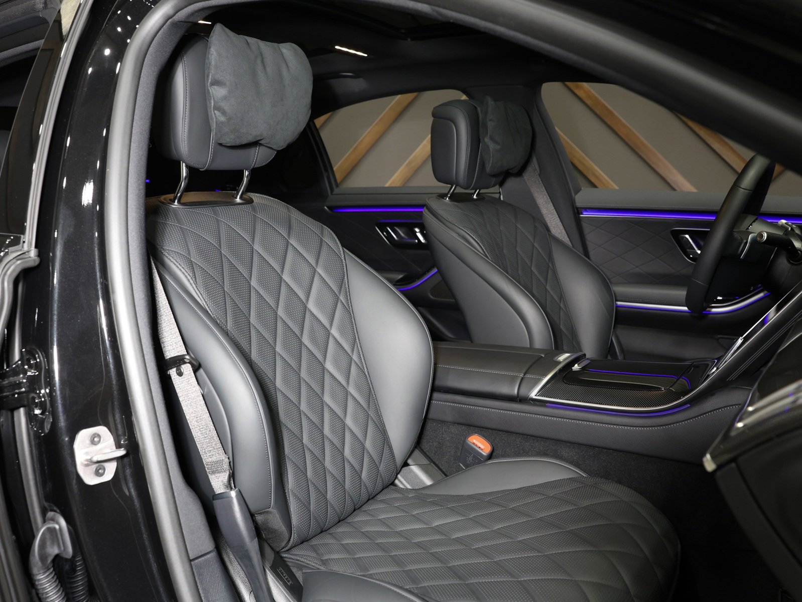 Used 2025 Mercedes-Benz S 580 4MATIC Sedan image 6