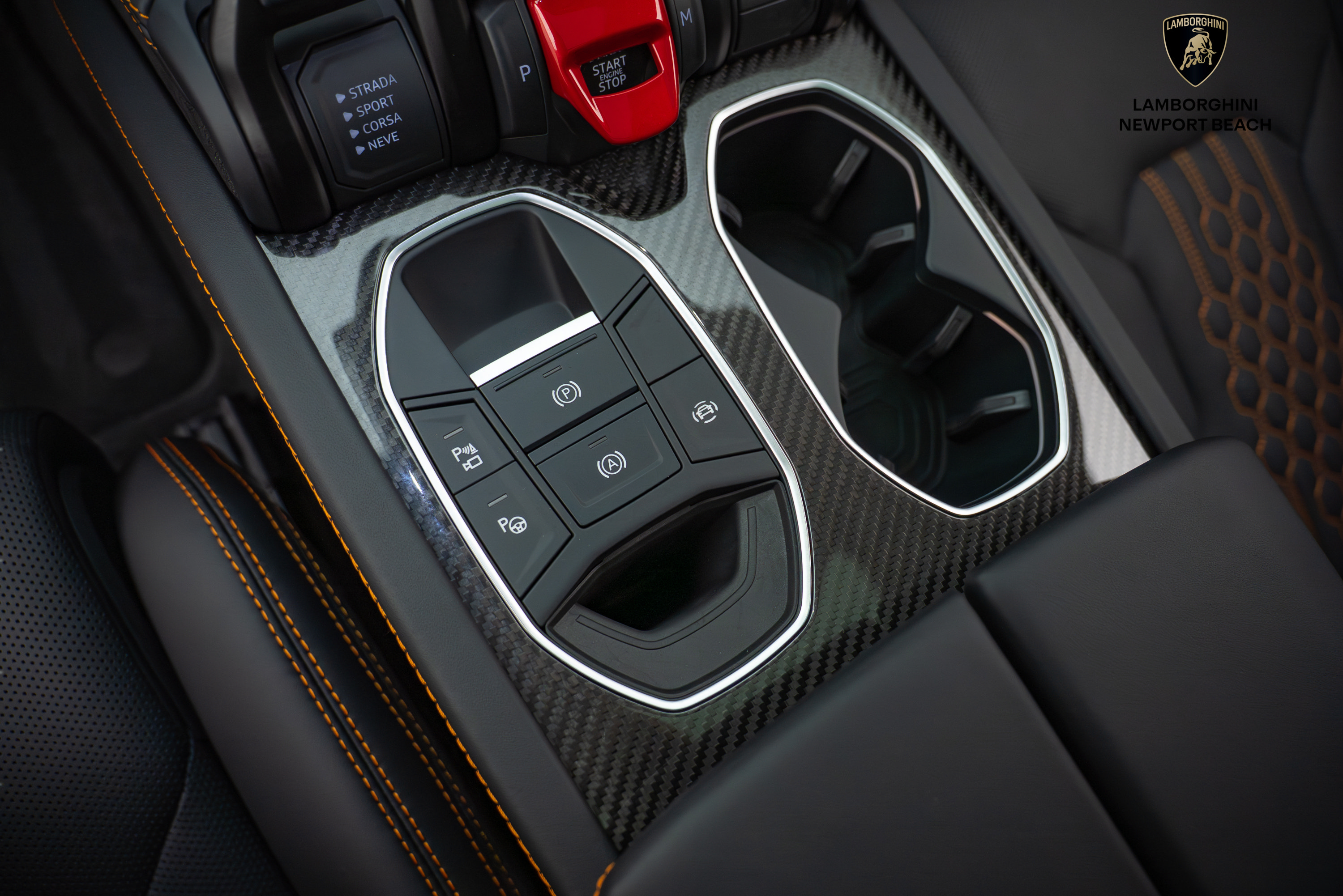 Used 2025 Lamborghini Urus S AWD/4WD image 23