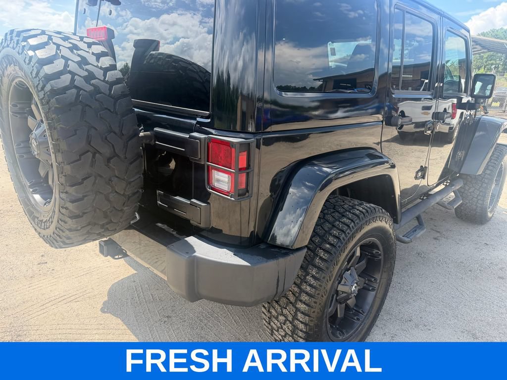 Used 2015 Jeep Wrangler Unlimited Sahara AWD/4WD image 3