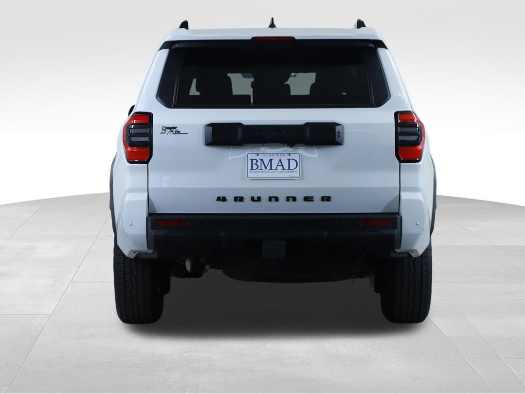 Used 2025 Toyota 4Runner TRD Off-Road image 11