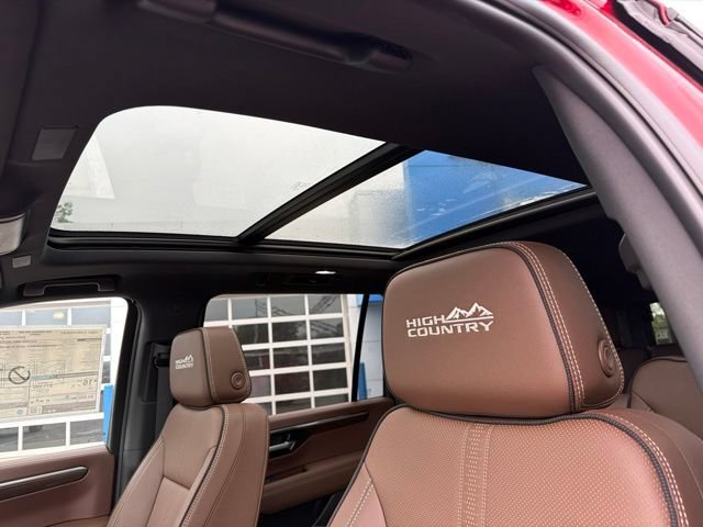 New 2026 Chevrolet Suburban High Country AWD/4WD image 32