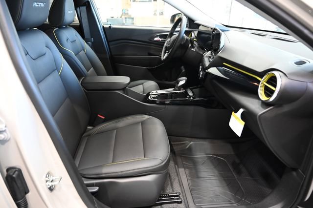 New 2026 Chevrolet Trax ACTIV w/ Driver Confidence Package FWD image 10
