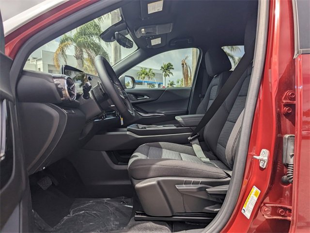 New 2025 Chevrolet Equinox LT w/ Safety and Technology Package image 6