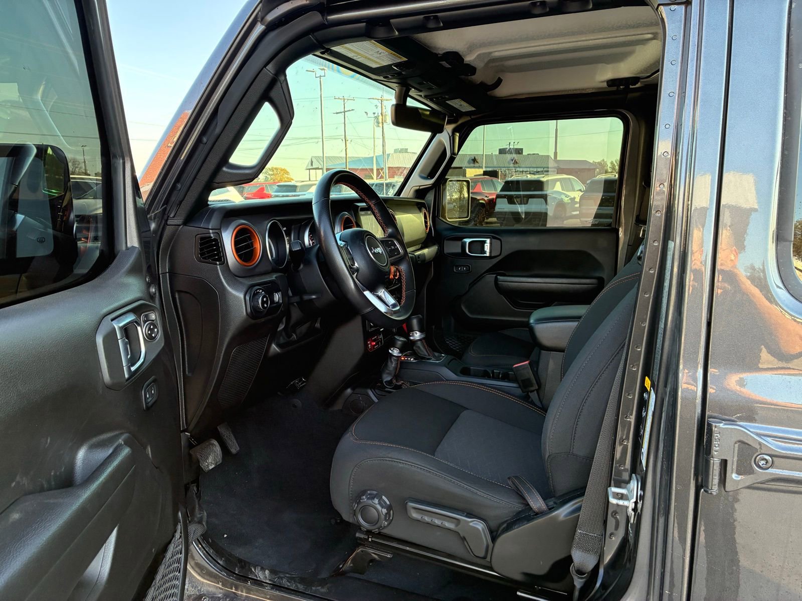 Used 2023 Jeep Gladiator Mojave image 5