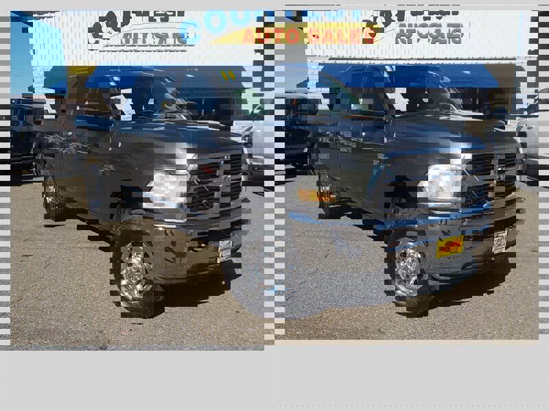 Used 2011 RAM 2500 SLT image 13