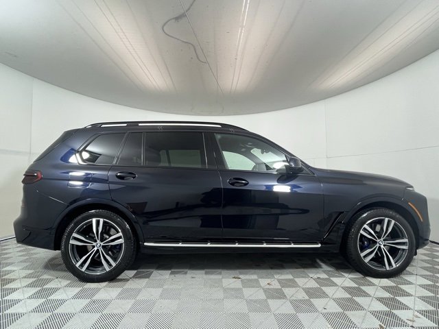 Used 2023 BMW X7 xDrive40i w/ Executive Package image 8