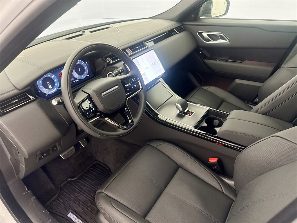New 2026 Land Rover Range Rover Velar Dynamic SE image 9