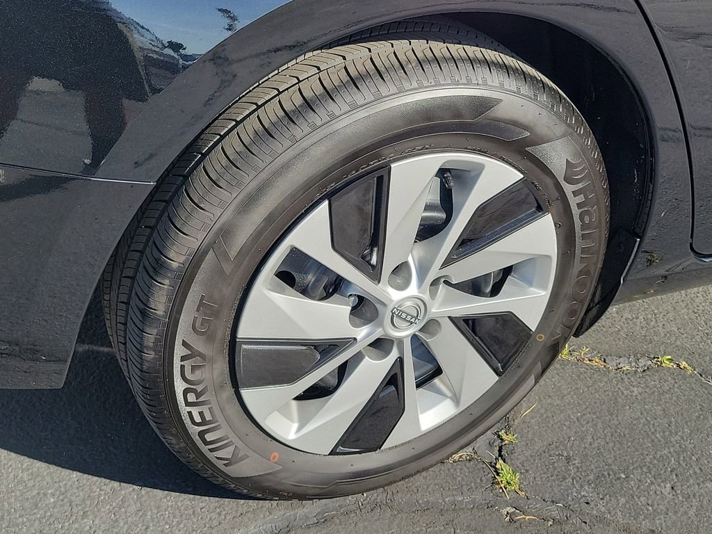 Used 2025 Nissan Altima 2.5 S FWD image 24