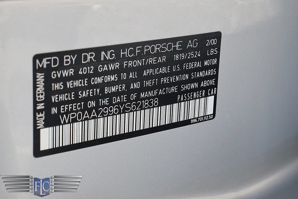 Used 2000 Porsche 911 Carrera 4 AWD/4WD image 32