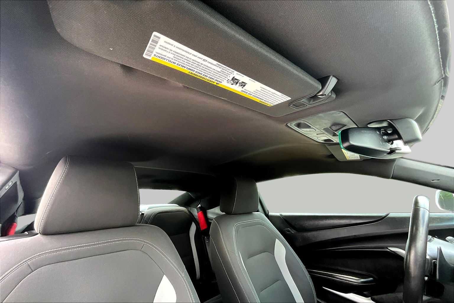 Used 2016 Chevrolet Camaro LT w/ Technology Package RWD image 14