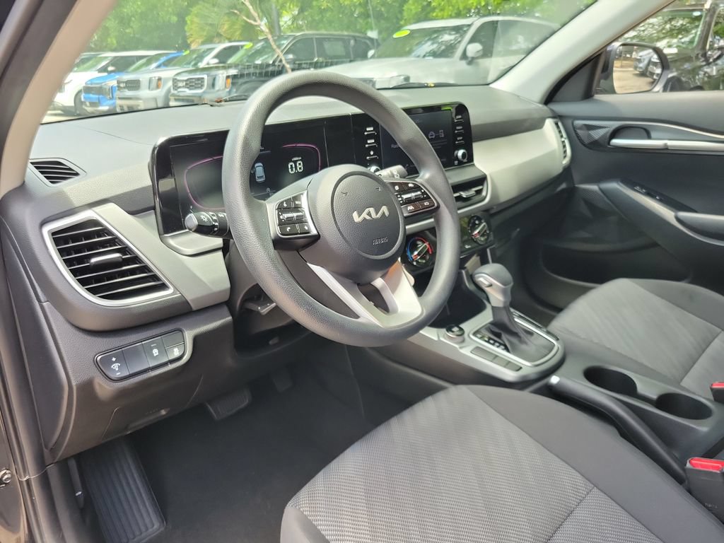 Certified 2024 Kia Seltos LX AWD/4WD image 17