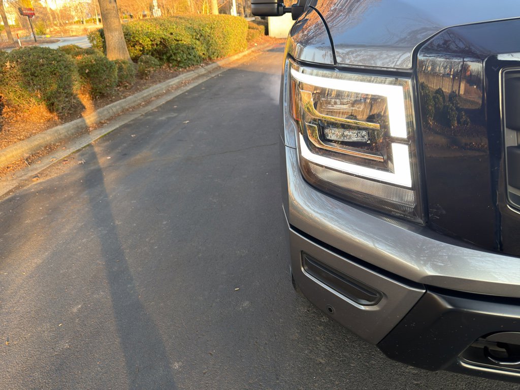 Certified 2024 Nissan Titan SV w/ SV Convenience Package image 10