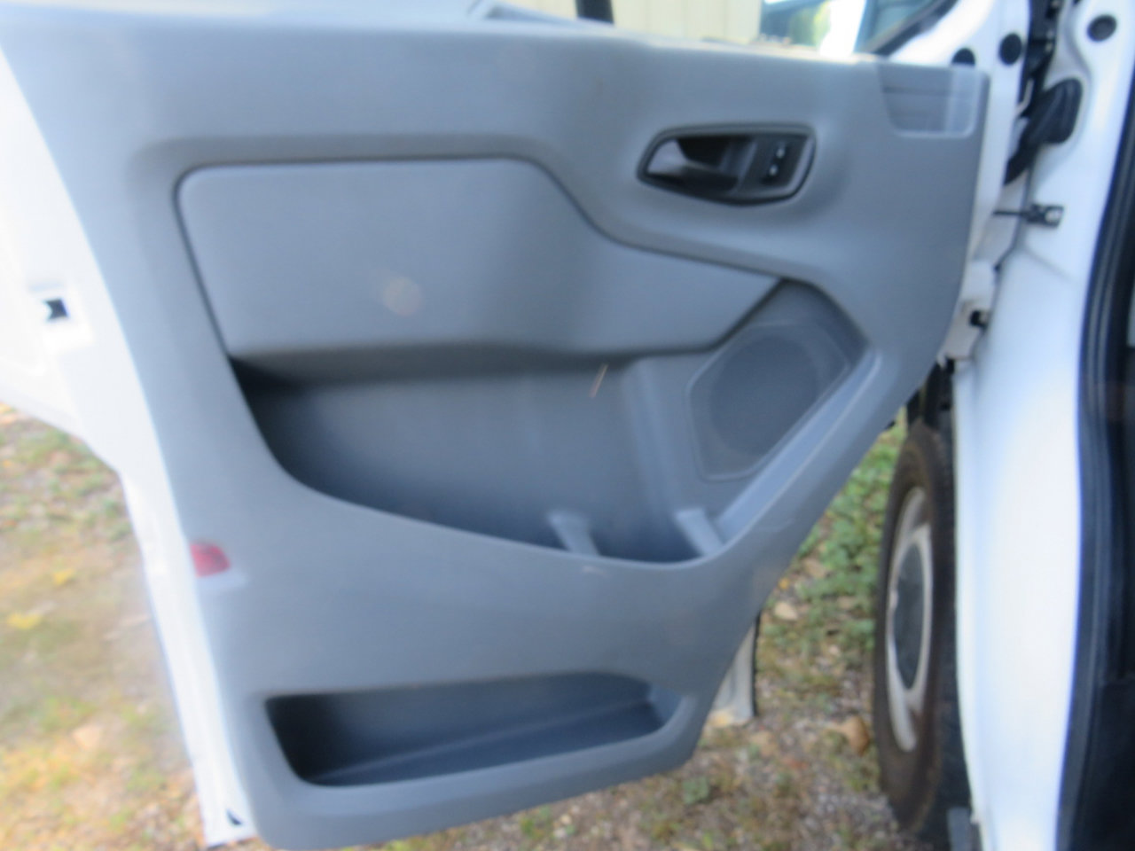 Used 2018 Ford Transit 250 250 Van Low Roof 60/40 Pass. 1 w/ Interior Upgrade Package image 9