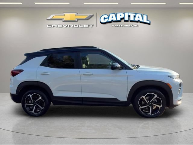 Used 2022 Chevrolet TrailBlazer RS w/ Sun and Liftgate Package FWD image 7