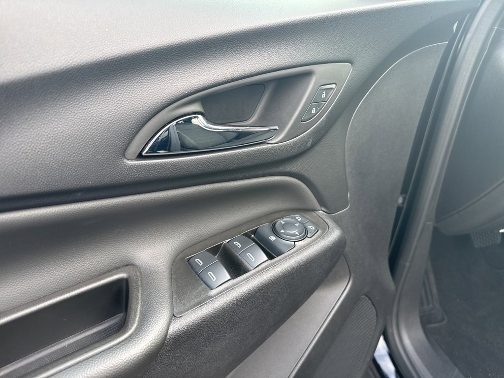 Used 2024 Chevrolet Equinox LT image 9