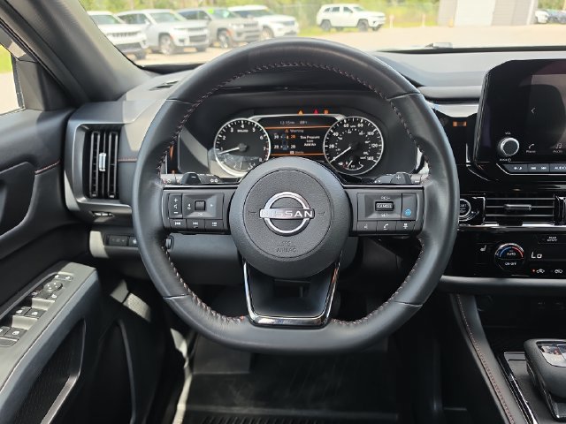 Used 2023 Nissan Pathfinder Rock Creek AWD/4WD image 10