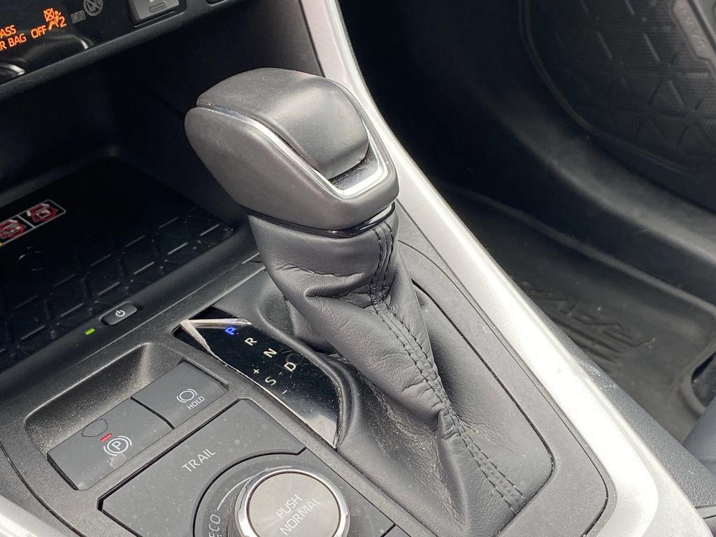 Certified 2023 Toyota RAV4 XSE AWD/4WD image 10
