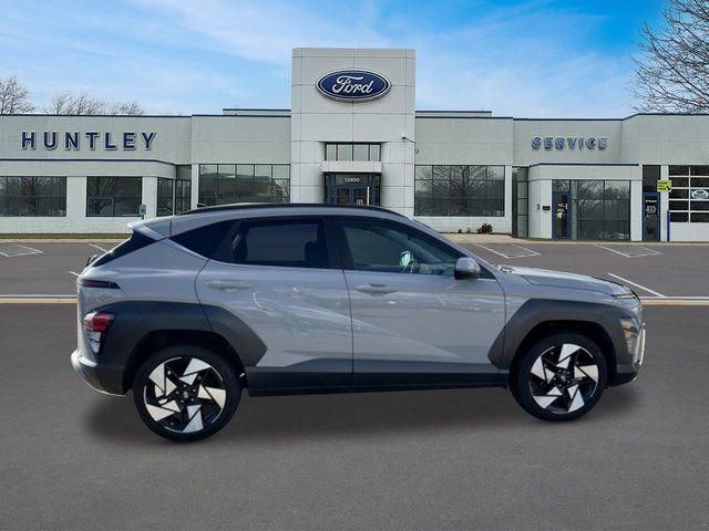 Used 2024 Hyundai Kona Limited AWD/4WD image 4