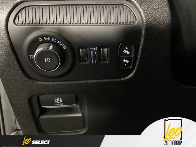 Used 2022 Jeep Wagoneer Series I w/ Premium Group I AWD/4WD image 21