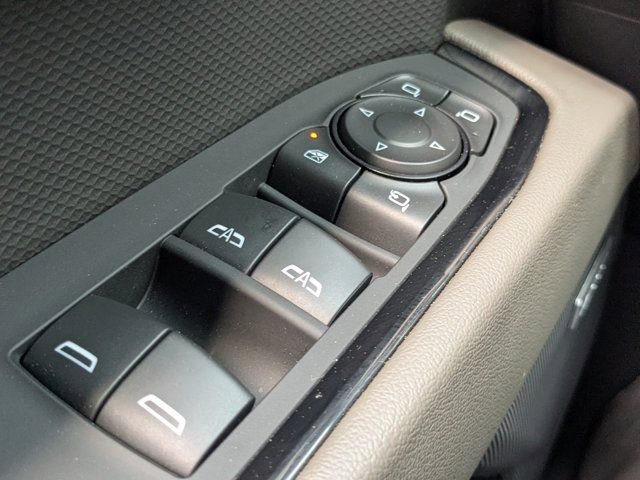 Used 2023 Chevrolet Silverado 1500 ZR2 w/ Technology Package image 24