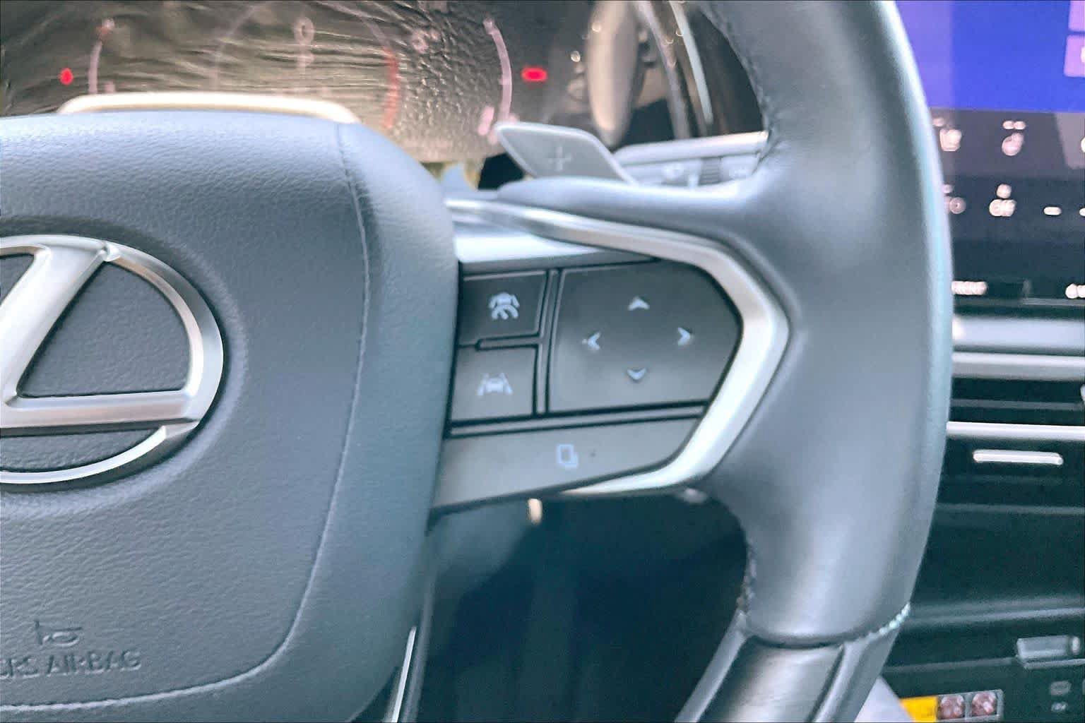 Used 2024 Lexus RX 350 FWD w/ Convenience Package image 23