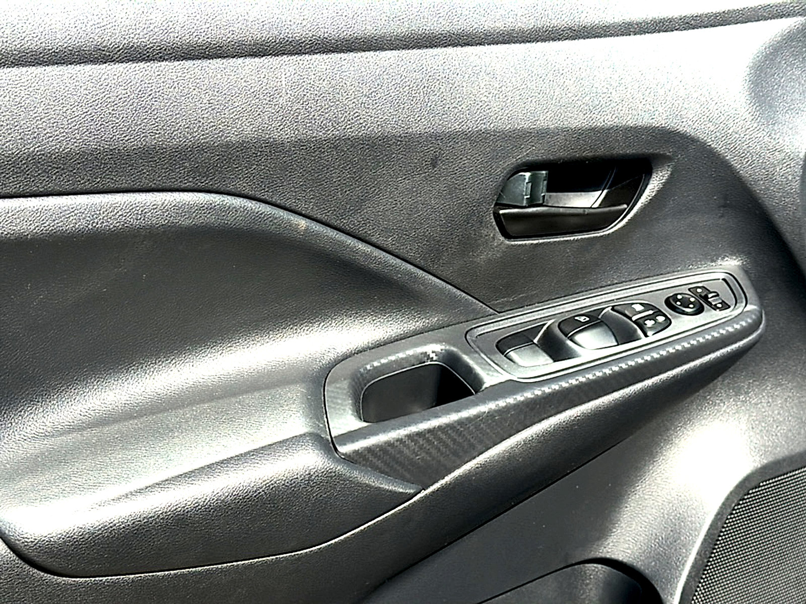 Certified 2025 Nissan Versa S w/ Trunk Package image 16