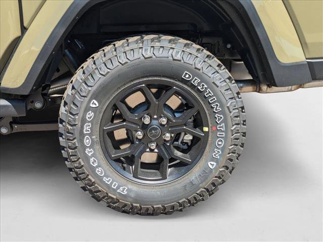 New 2025 Jeep Gladiator Willys image 10