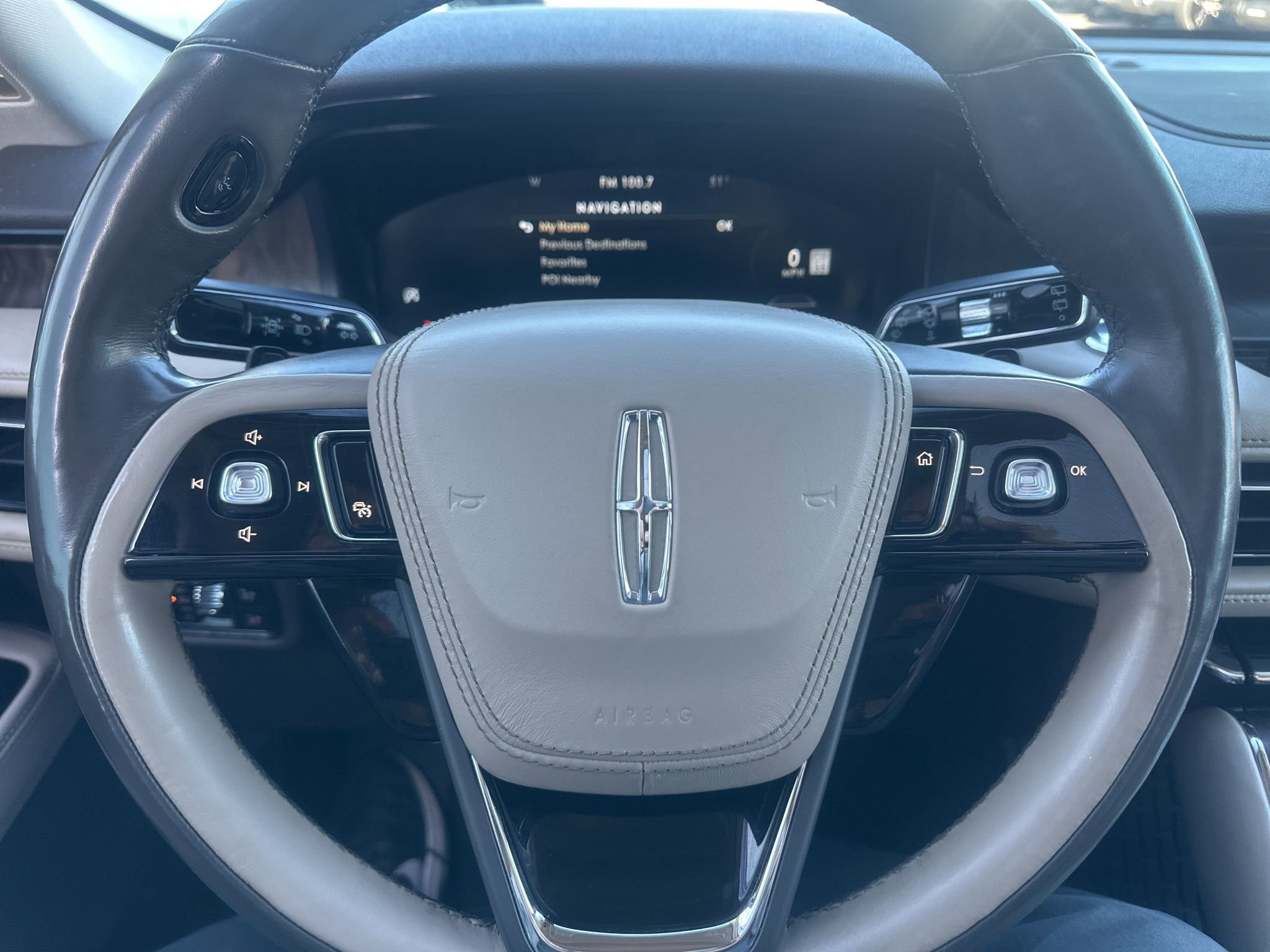 Used 2020 Lincoln Aviator Reserve w/ Equipment Group 201A image 31