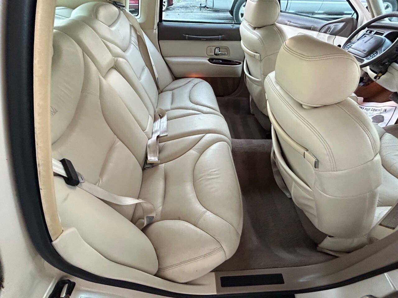 Used 1997 Lincoln Town Car Cartier image 11