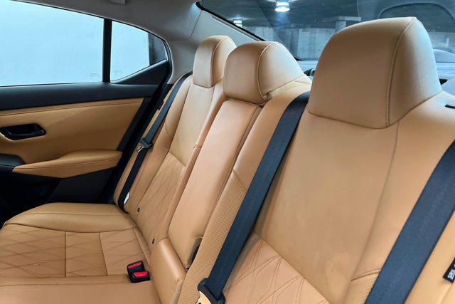 Used 2025 Nissan Sentra SV w/ SV Premium Package image 20