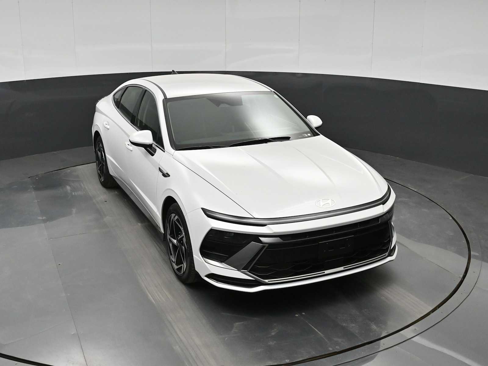 New 2026 Hyundai Sonata SEL FWD image 24