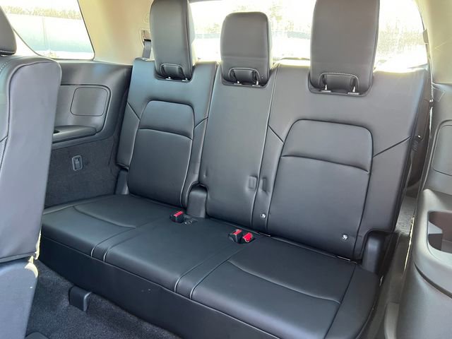 New 2026 Nissan Pathfinder SL image 6