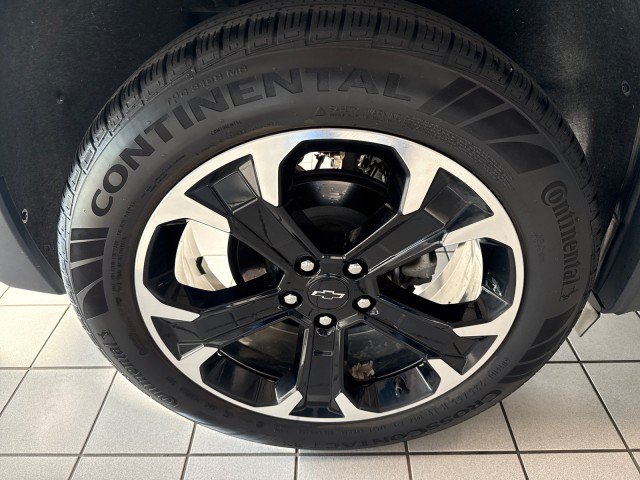 Used 2025 Chevrolet Equinox LT w/ Safety and Technology Package FWD image 10