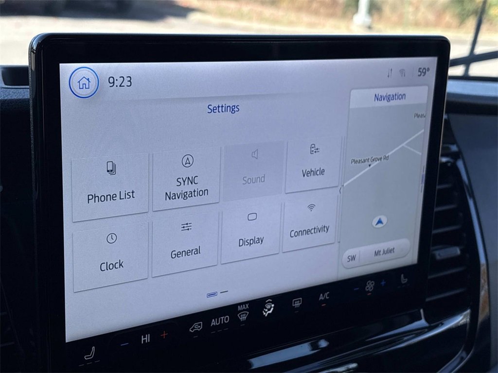 Used 2023 Ford Transit 350 XLT image 31