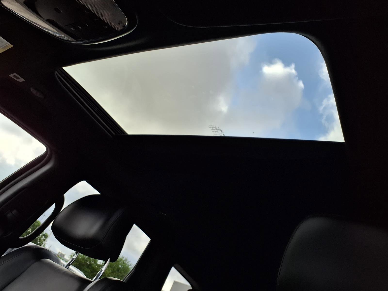 Used 2019 Jeep Grand Cherokee Altitude RWD image 6