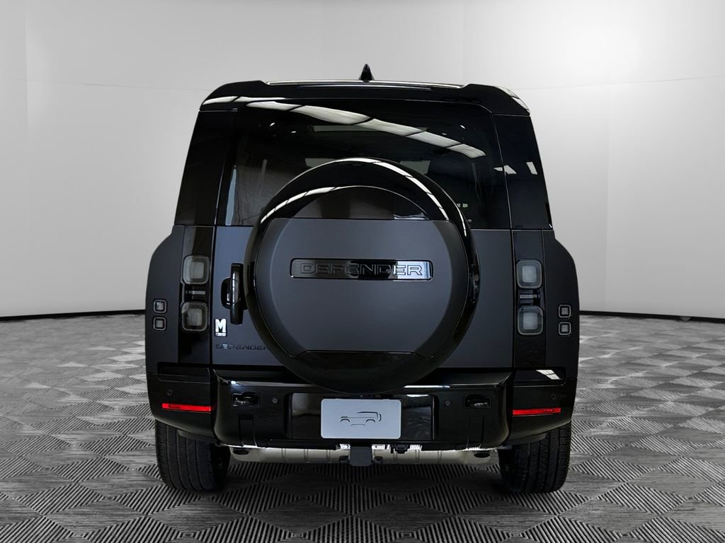 New 2026 Land Rover Defender 130 X-Dynamic SE AWD/4WD image 4