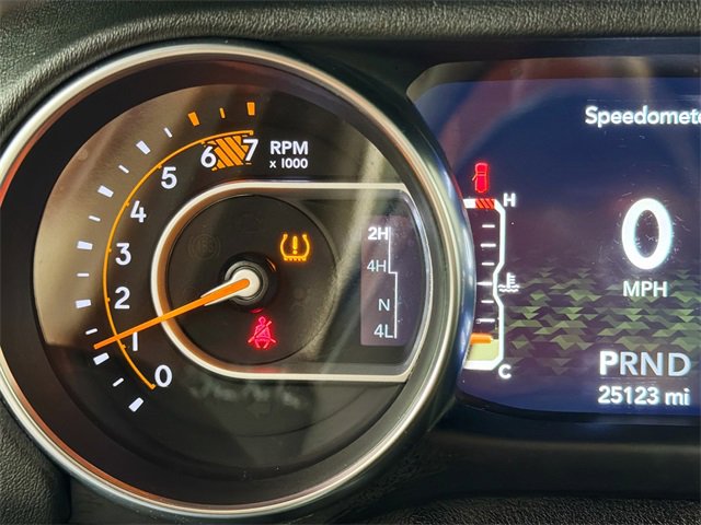 Used 2021 Jeep Wrangler Unlimited Sahara w/ Uconnect 4C Nav & Sound Group image 13