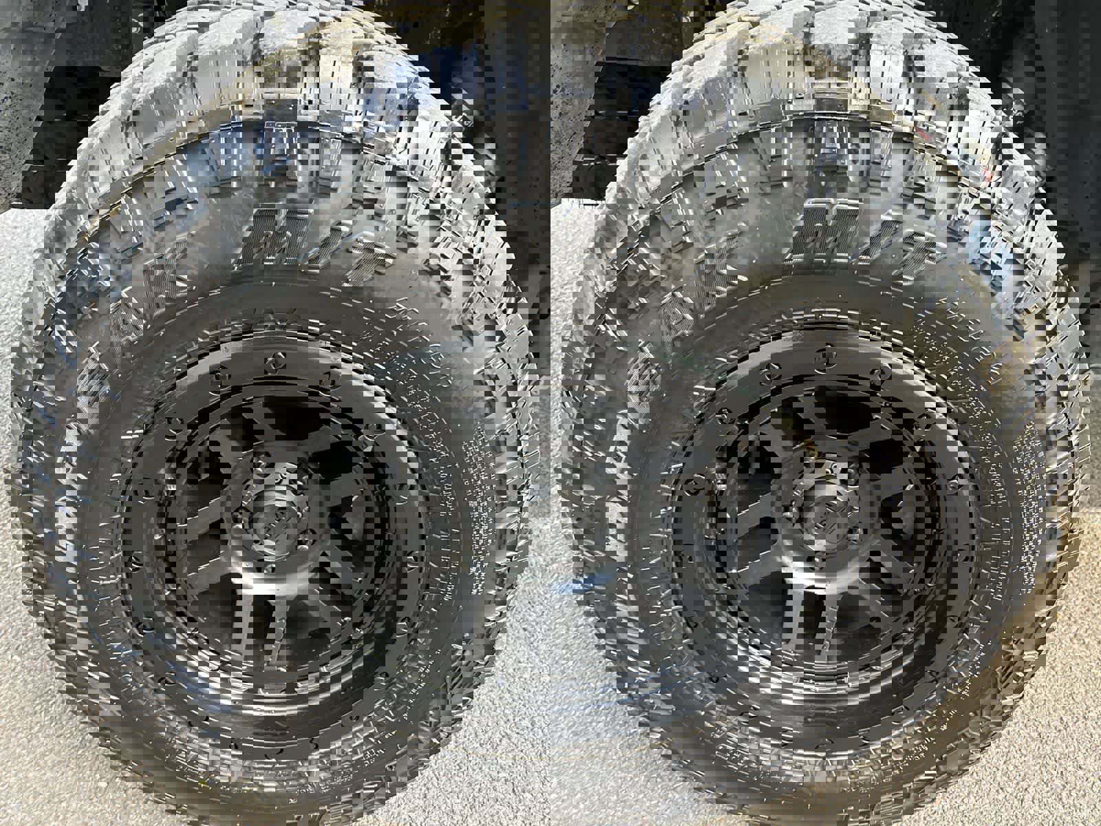 Used 2022 Jeep Gladiator Mojave w/ LED Lighting Group image 4