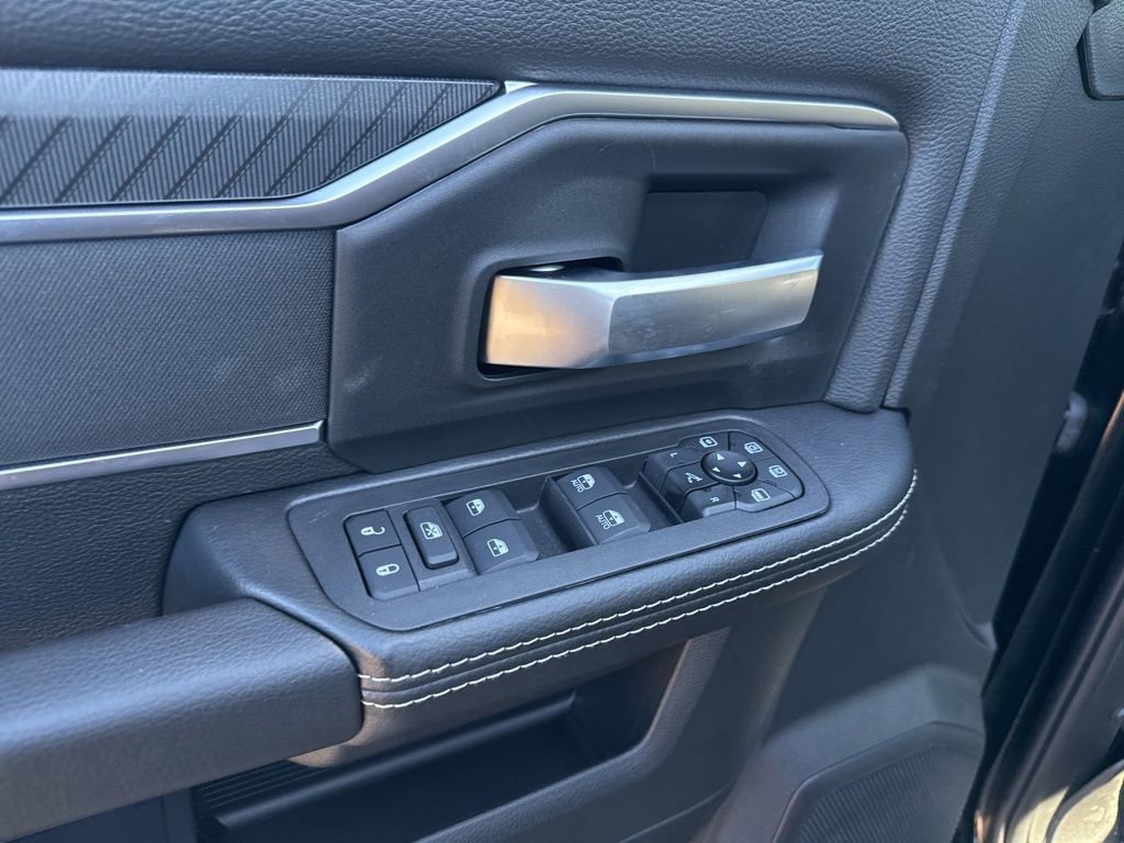 New 2025 RAM 2500 Big Horn AWD/4WD image 21
