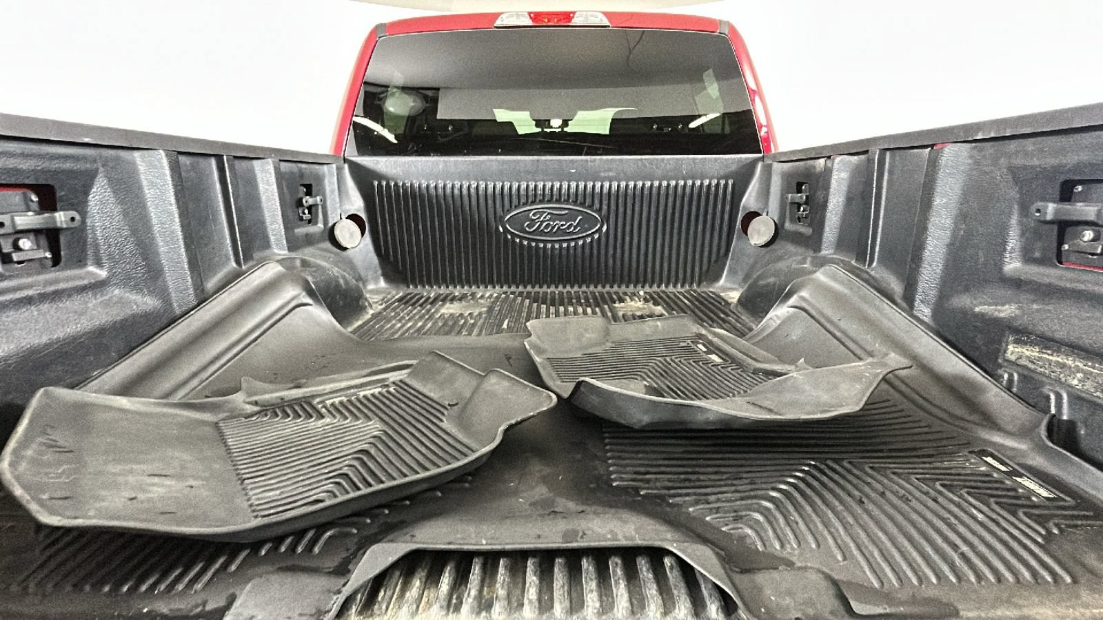 Used 2015 Ford F150 XLT w/ Equipment Group 301A Mid AWD/4WD image 32