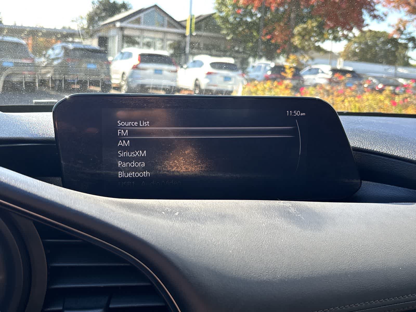 Used 2019 MAZDA MAZDA3 Hatchback w/ Preferred Package FWD image 18