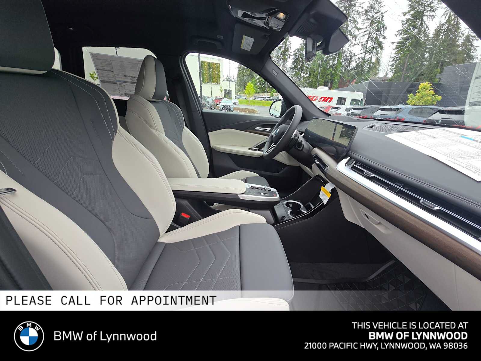 New 2026 BMW X1 xDrive28i w/ Technology Package AWD/4WD image 11