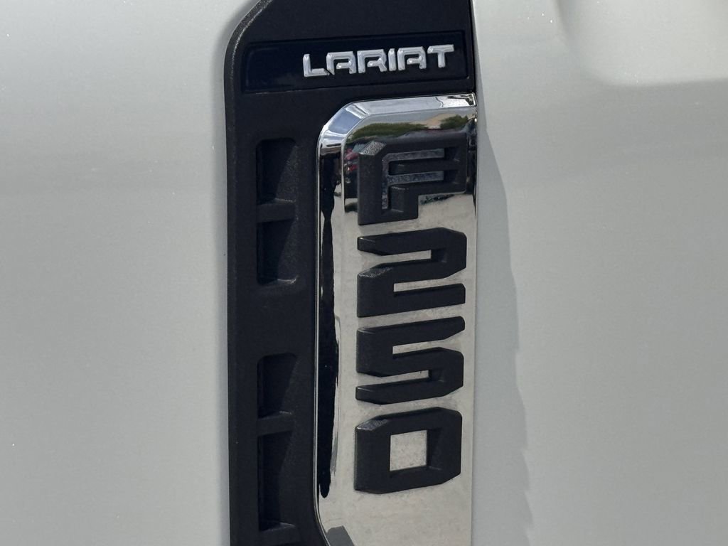 Used 2024 Ford F250 Lariat w/ Lariat Ultimate Package image 10