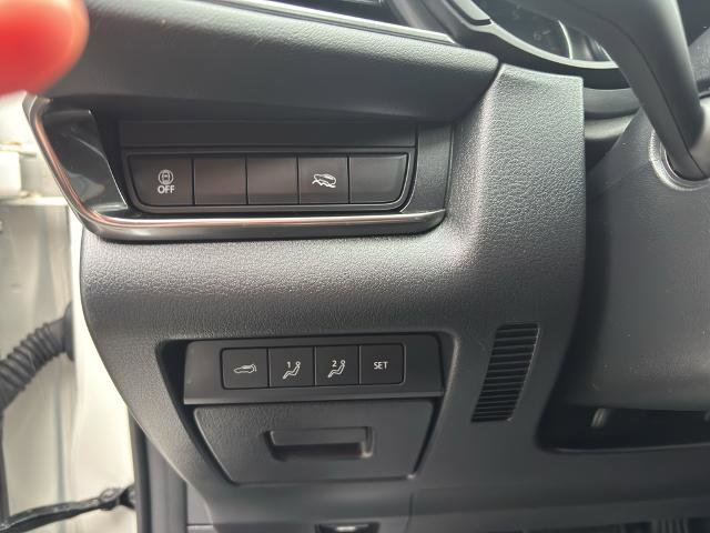 Used 2023 MAZDA CX-30 AWD 2.5 S w/ Premium Package image 18